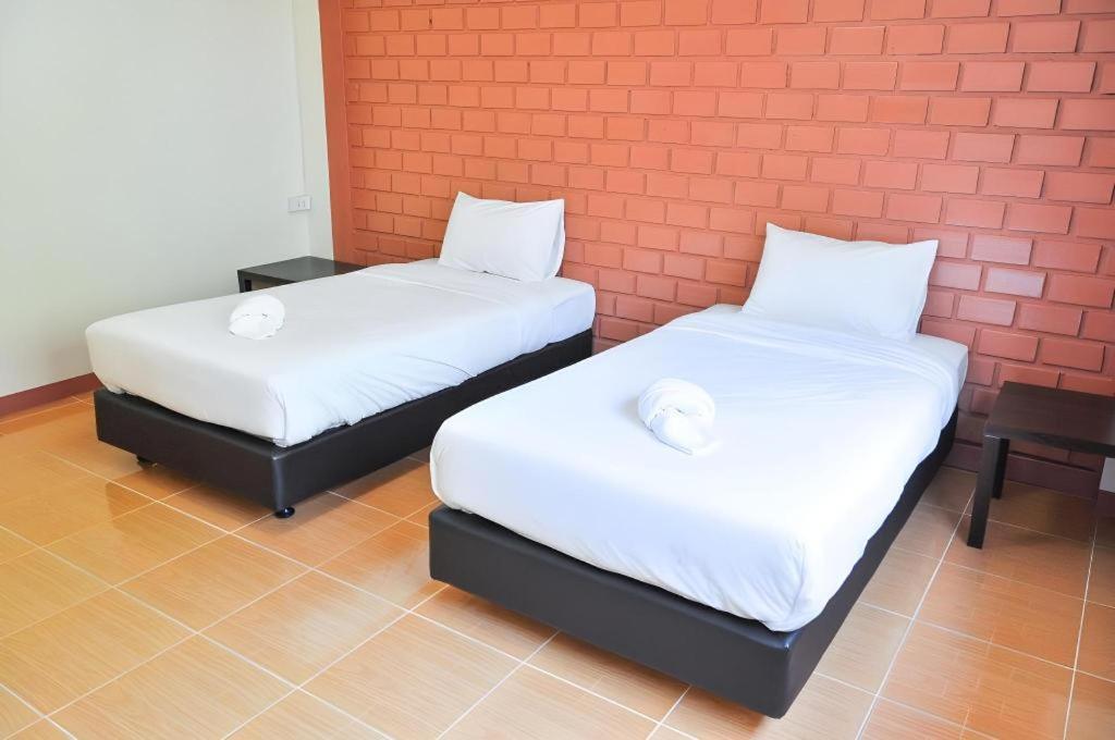 Bussarakam Place Hotel Chanthaburi Exterior foto